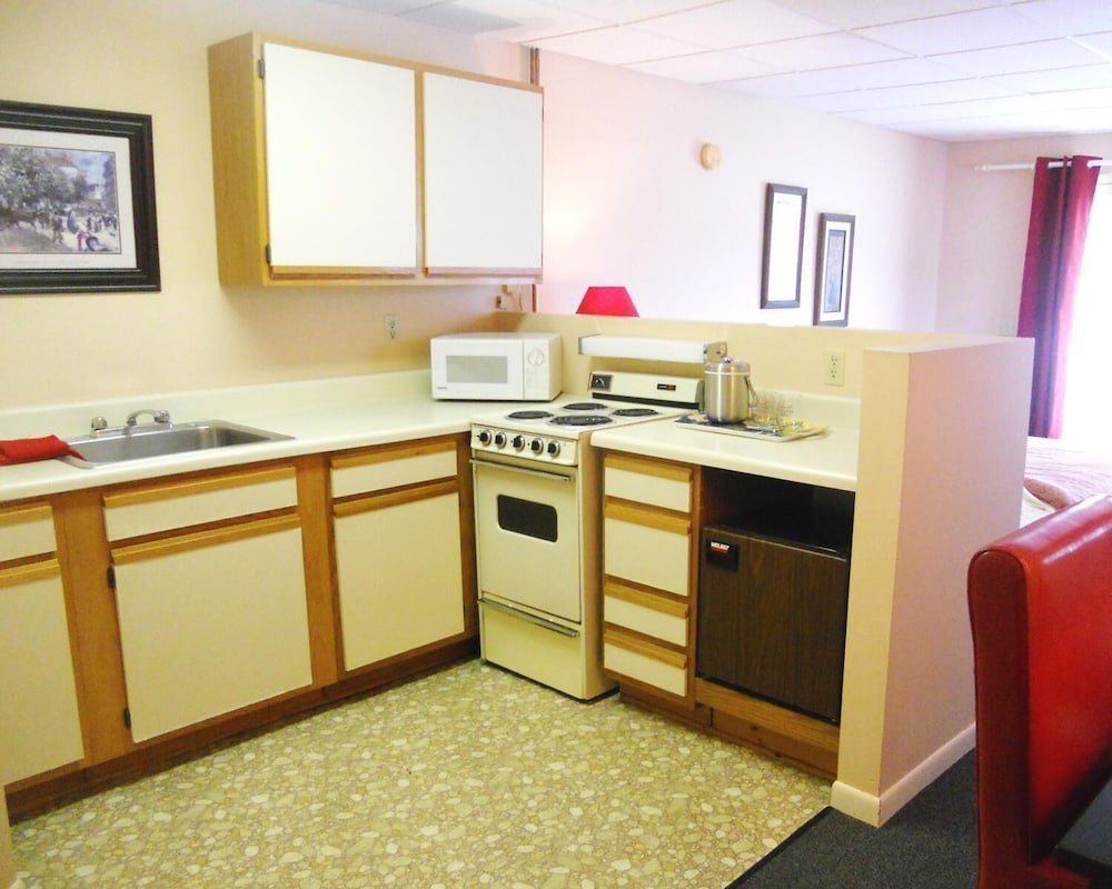 Small Suite photo 2