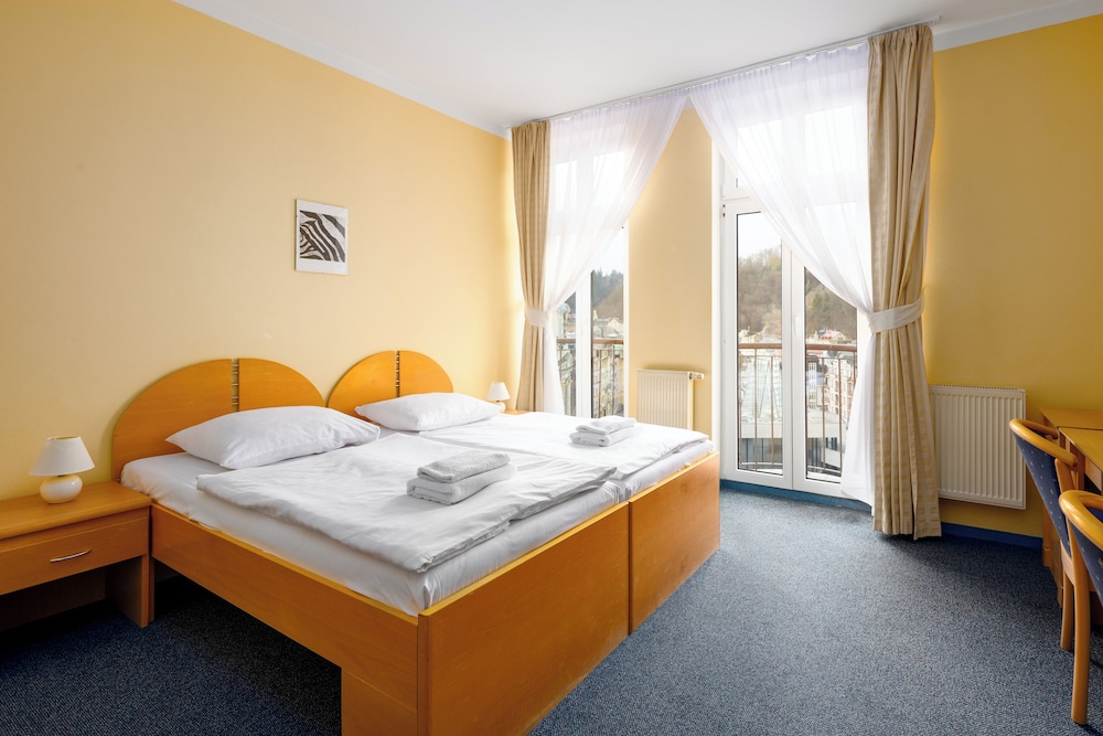 Superior Double Room, Balcony, City View - Photo 1