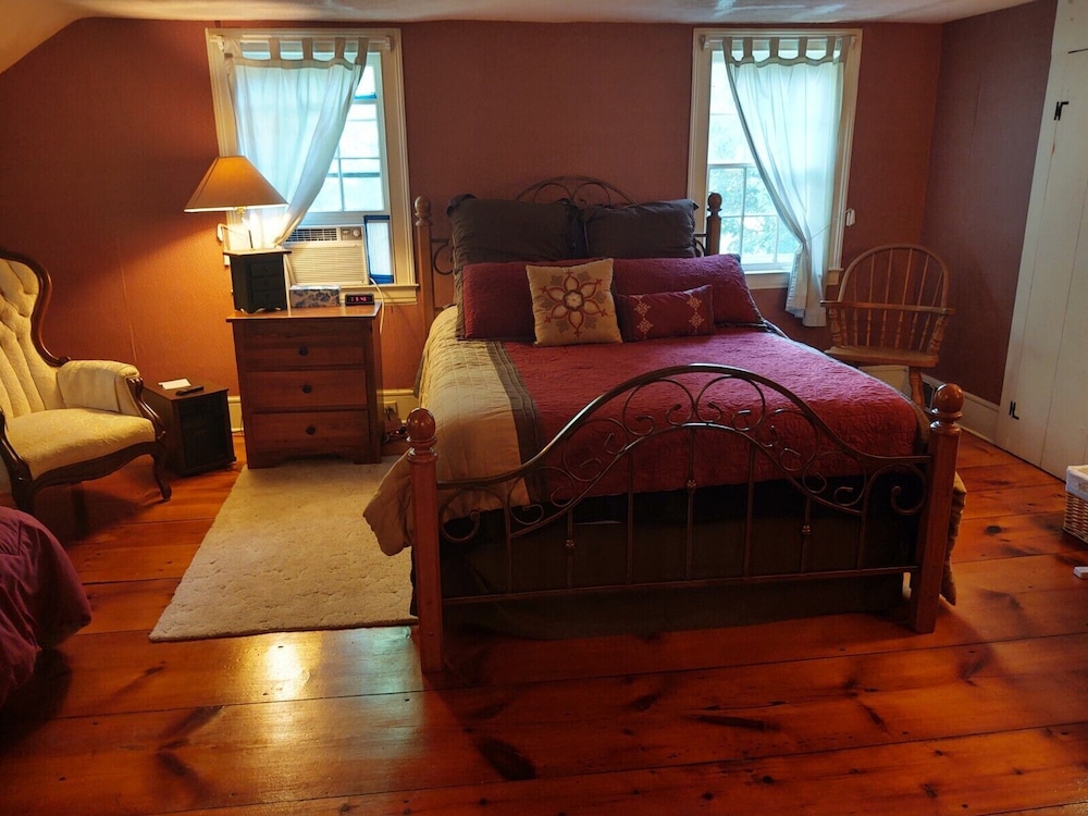 Standard Room, 2 Queen Beds, Non Smoking (2-Room Suite) photo 1