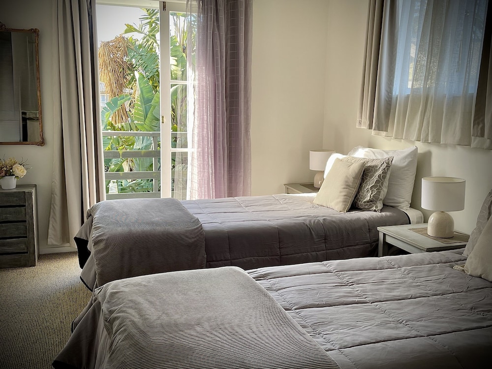 King/Twin Room - Photo 3