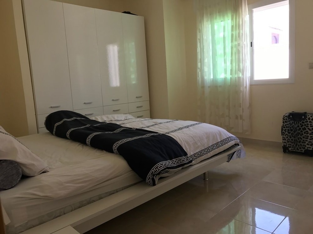 Superior Apartment, Multiple Beds, Kitchen, Partial Sea View photo 2