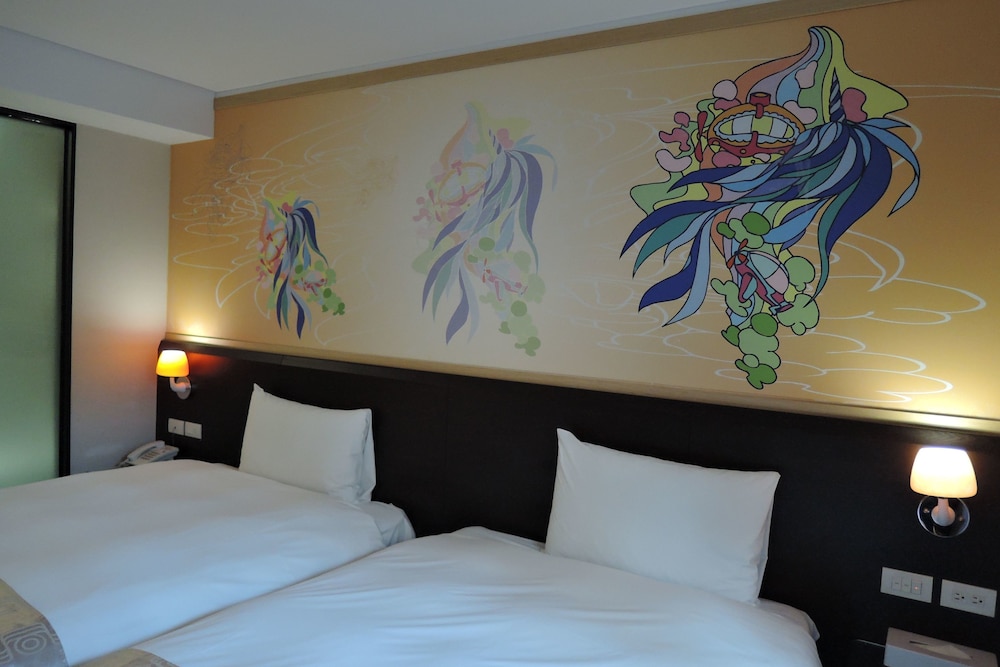 Deluxe Twin Room, Balcony photo 3