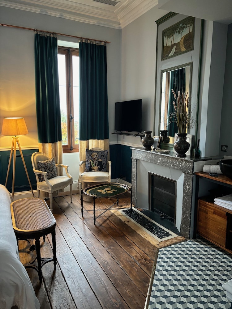 Luxury Double Room, River View (Chateau Tronquoy) photo 2