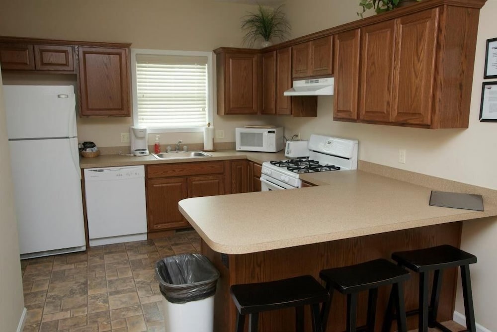 Standard Townhome, 4 Bedrooms, Non Smoking photo 3