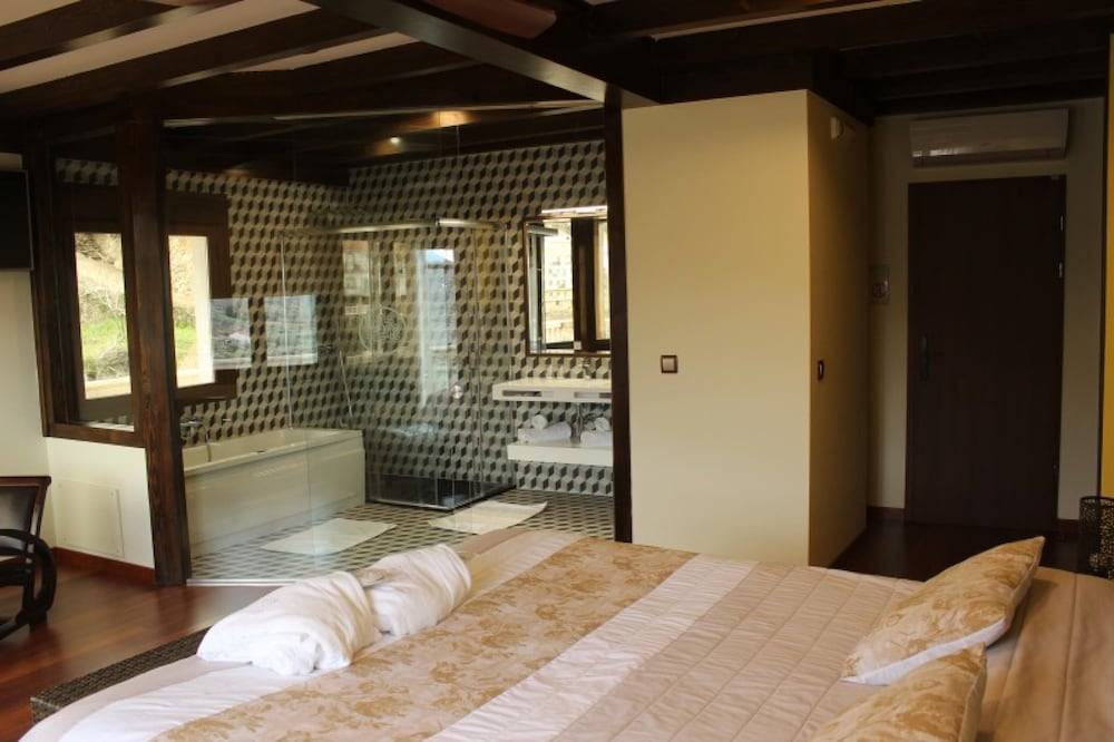 Panoramic Room photo 3