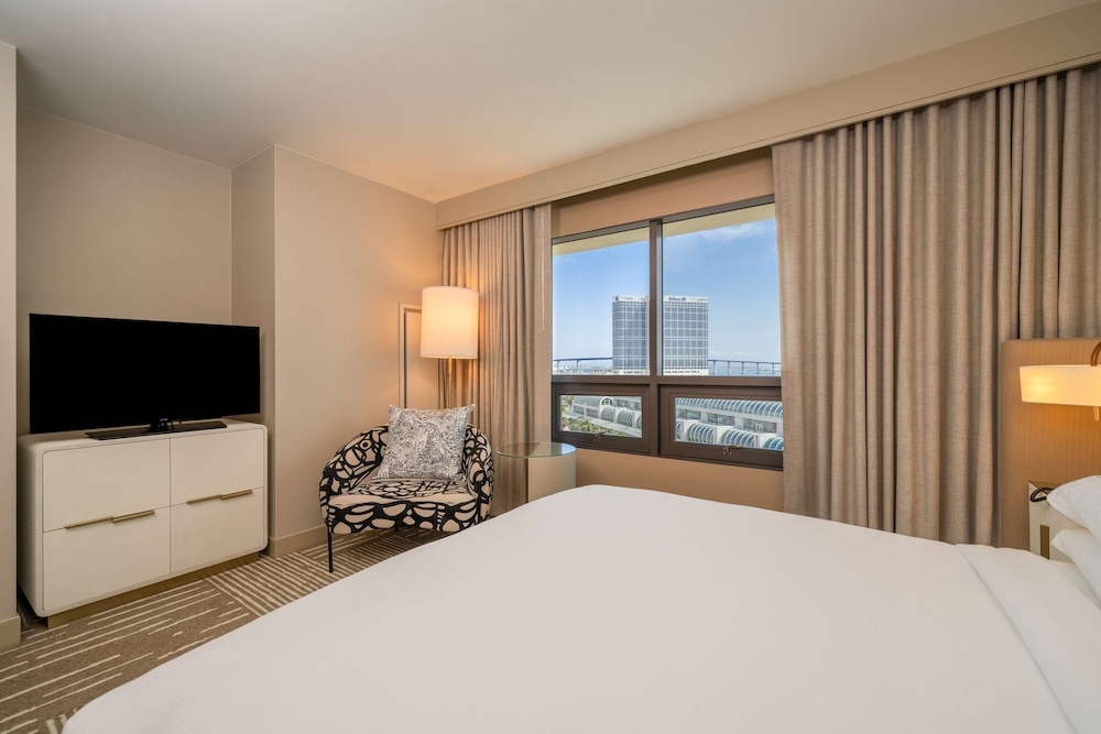 Premium 1 Bedroom Suite - 1 King