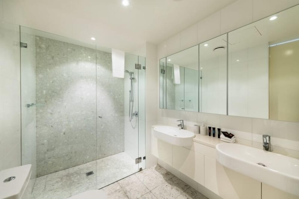 Luxury Apartment photo 2