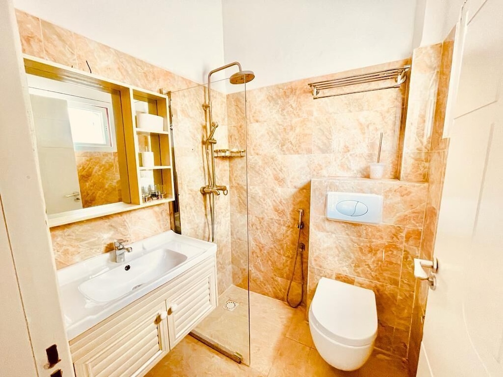 Classic Room, 1 Bedroom, Pool View photo 3