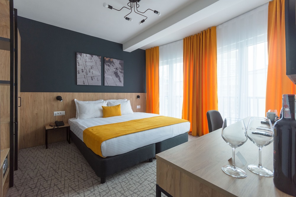 Standard Room, City View