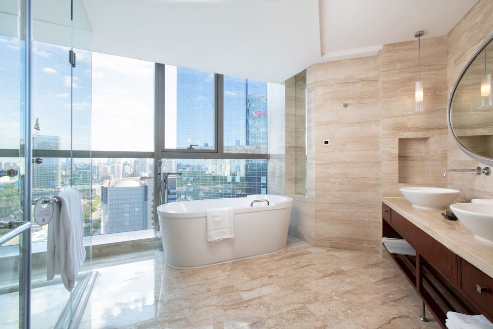 Room, 2 Double Beds, City View - Photo 5