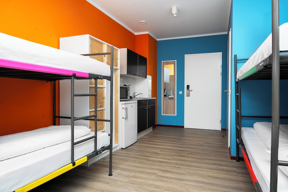 Family Room, 2 Bedrooms