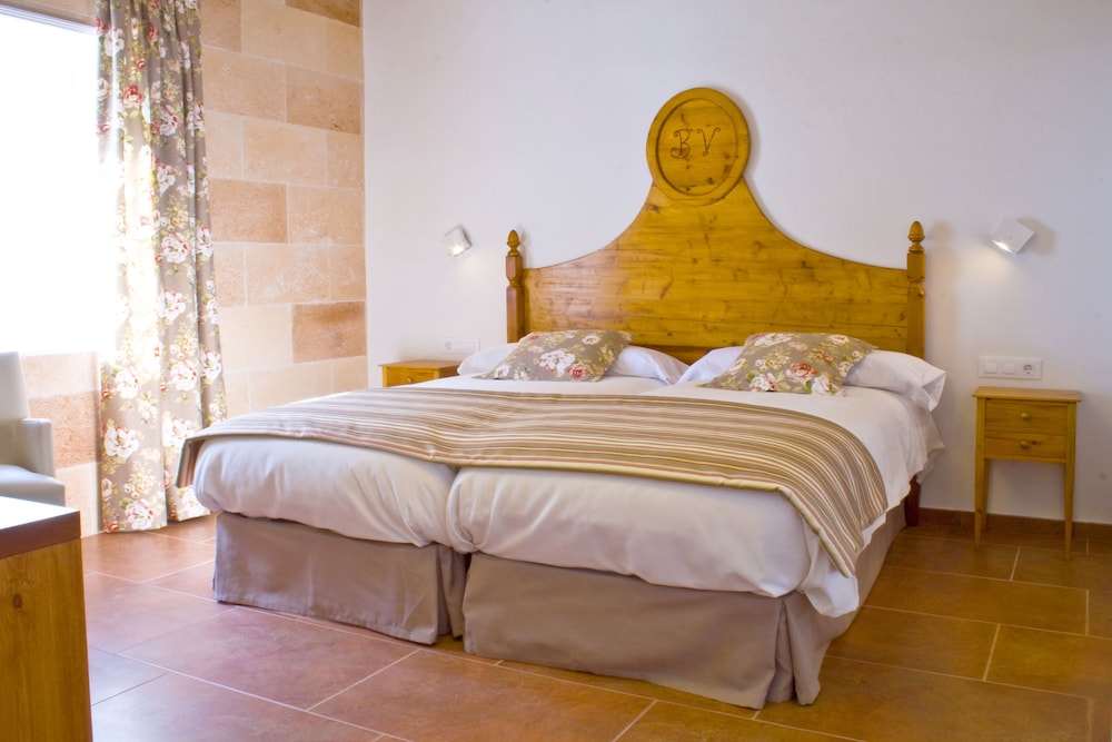 Standard Double Room Single Use photo 3