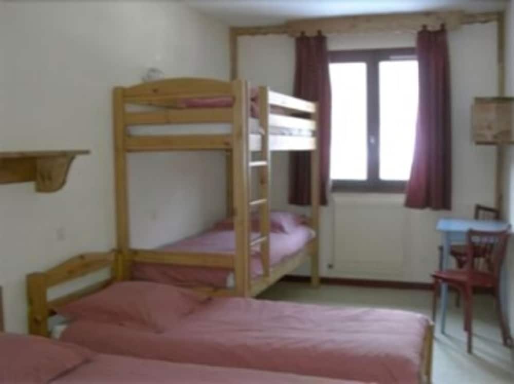 Basic Quadruple Room photo 1