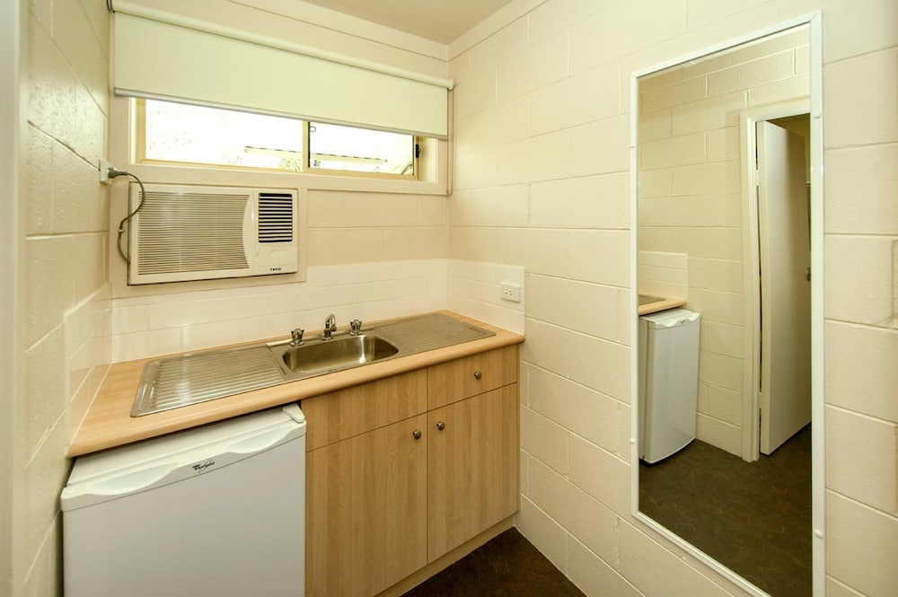 Standard Twin Room photo 2