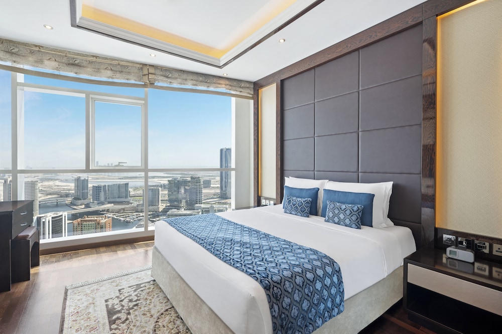 Diplomatic Three Bedroom Suite photo 1