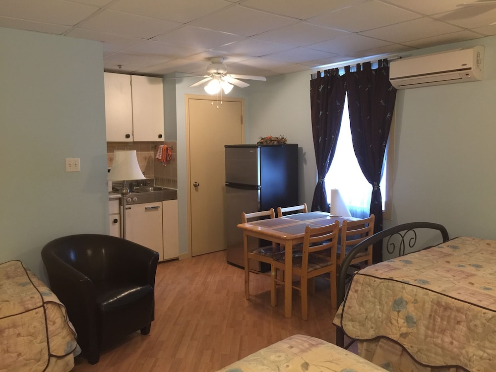 Large Family Studio (228) photo 3
