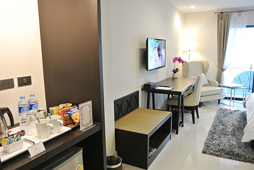 Deluxe Twin Room photo 3