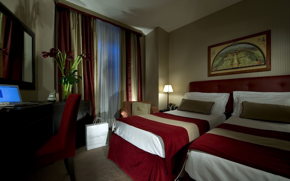 Classic Double or Twin Room photo 2