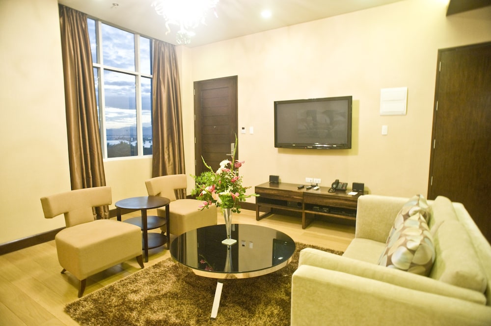 Penthouse - Photo 2