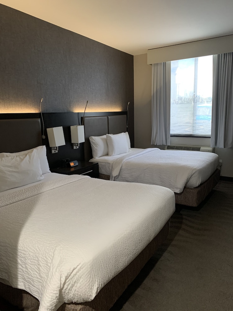 Room, 2 Queen Beds photo 2