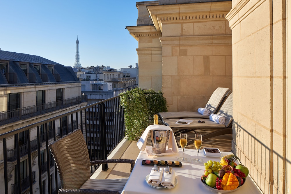 Suite Baverez Terrasse Tour Eiffel Suite Baverez Terrasse Tour Eiffel