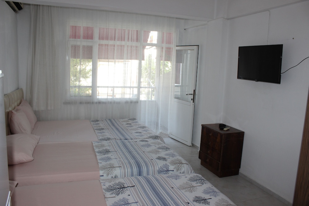 Family Double or Twin Room photo 1