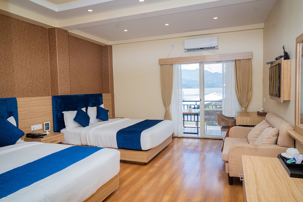 Deluxe Double or Twin Room - Photo 5