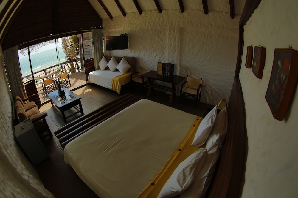 Suite, 1 King Bed with Sofa bed, Beach View photo 3