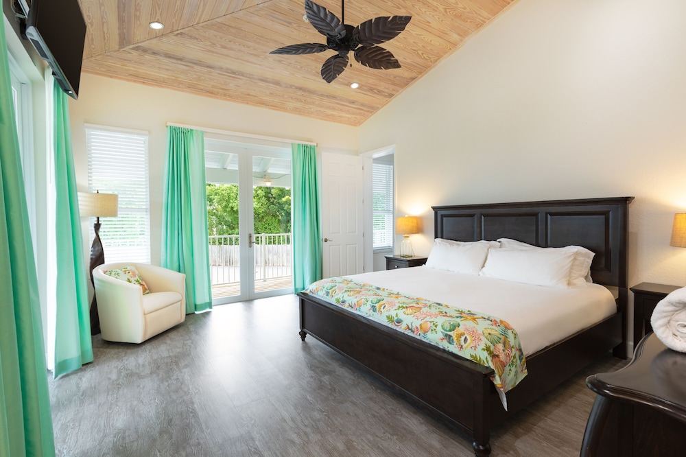 Luxury Villa, 1 Bedroom, Kitchen, Poolside