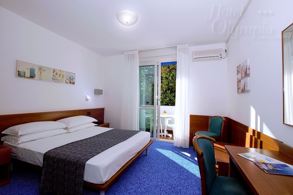 Standard Double Room, Balcony photo 2