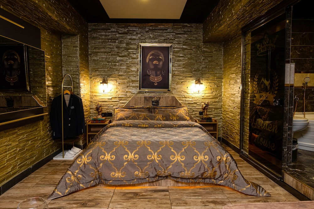 Luxury Room
