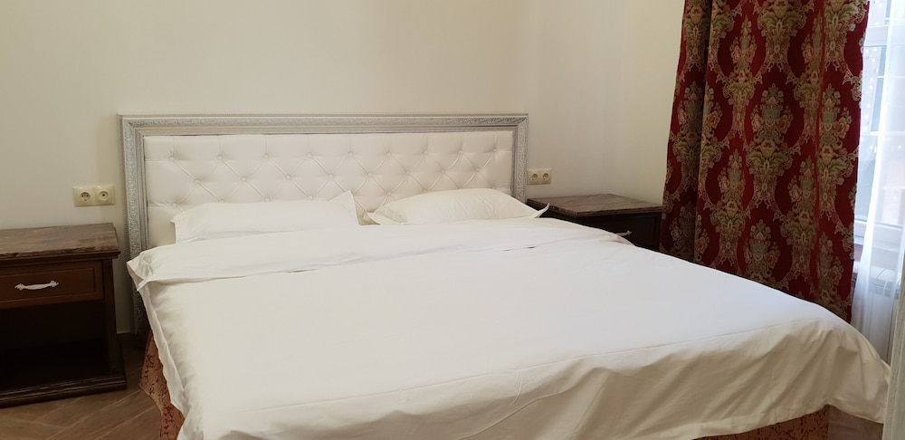 Deluxe Room, 1 Bedroom, Kitchen, City View photo 1