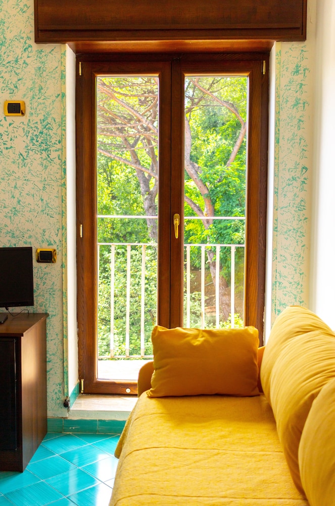 Classic Room, Balcony (Hermitage) - Photo 2