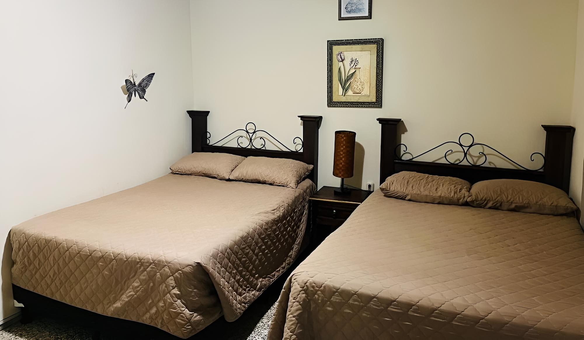Basic Double Room photo 2