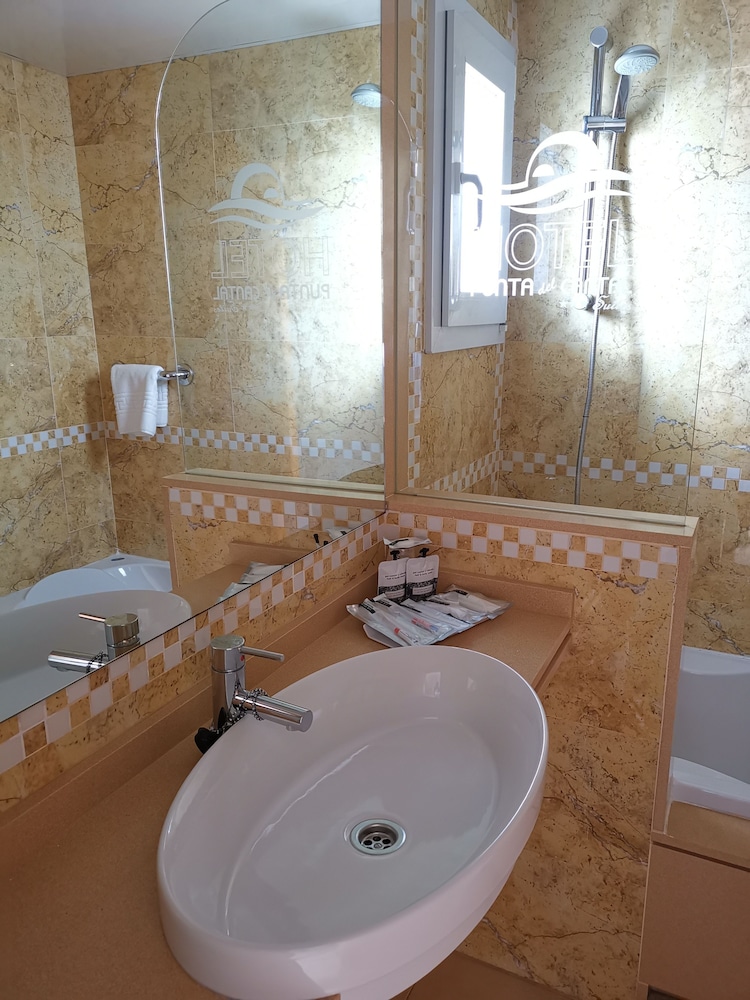 Economy Double Room, Courtyard View - Photo 6