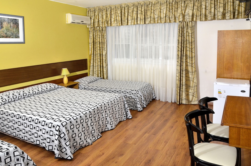 Quadruple Room - Photo 3