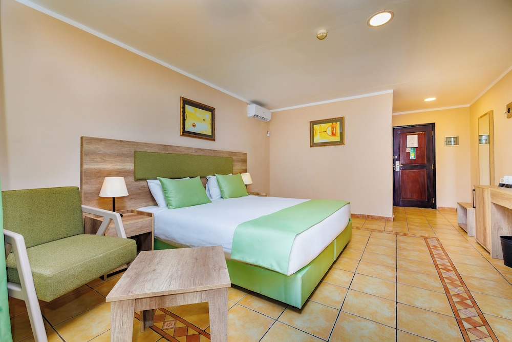 Deluxe Double Room - Photo 2