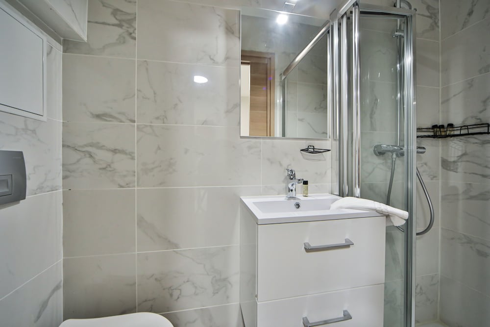 Studio, Ensuite (49S) photo 3