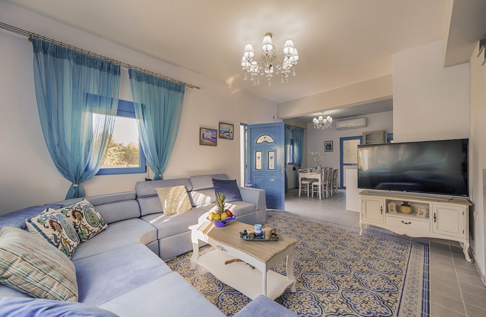Deluxe Villa, 3 Bedrooms, Pool View photo 1