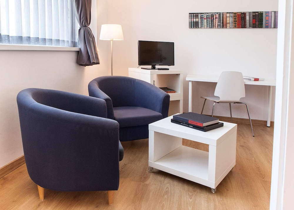 Aparthotel Atenea Barcelona — photo 113