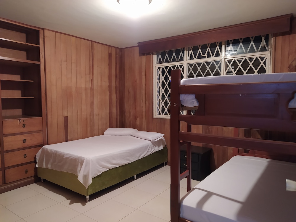 Basic Triple Room photo 1