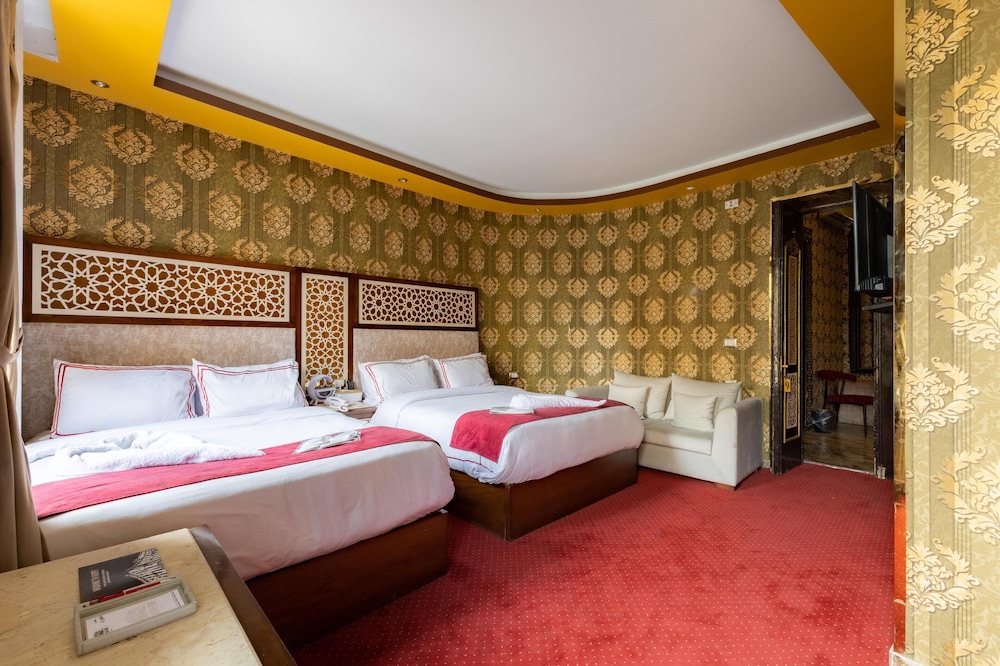 Deluxe Double or Twin Room, 2 Bedrooms, City View with Balcony thumbnail 5