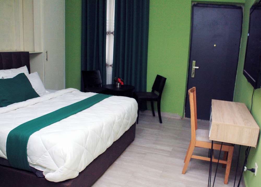 Luxury Suite, Balcony, City View photo 3