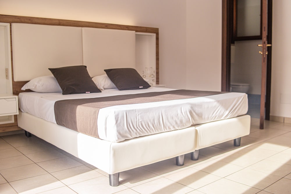 Economy Double or Twin Room photo 1