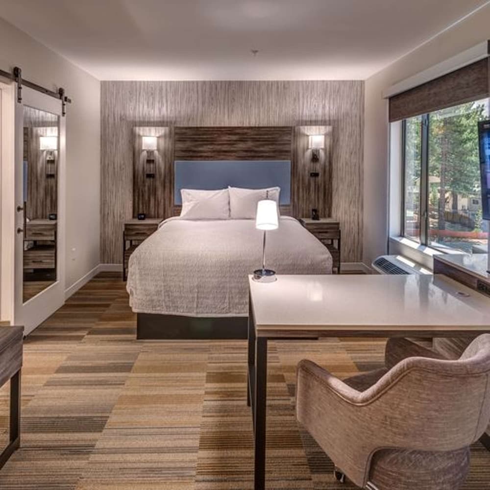 Suite, 1 King Bed, Accessible, Refrigerator & Microwave (Hearing) - Photo 1
