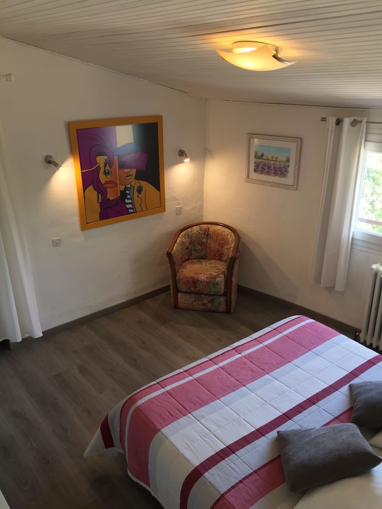 Comfort Double Room, 1 Queen Bed photo 2