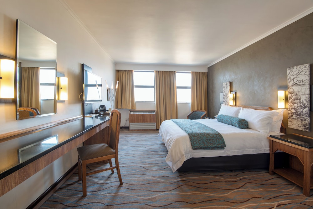 Executive Room - Photo 3