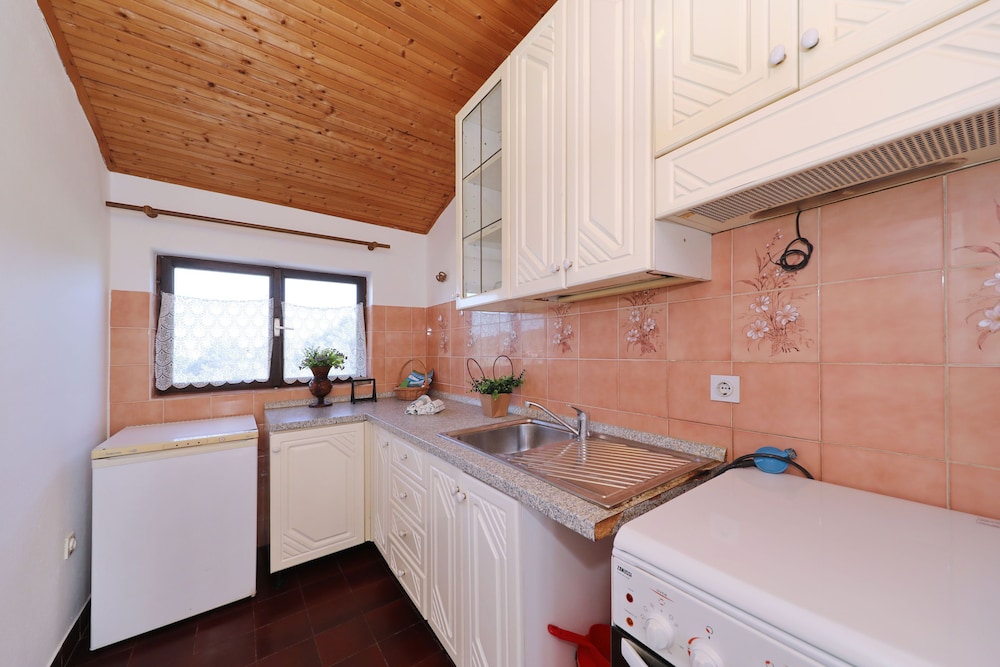 Apartment (A4) photo 3