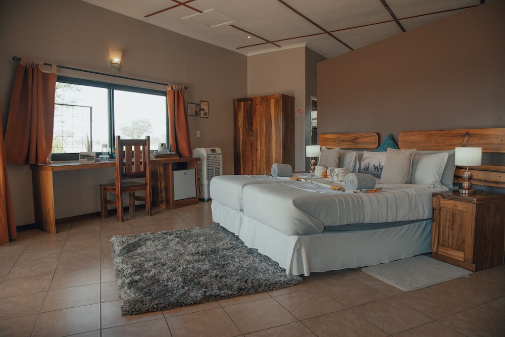 Luxury Double or Twin Room photo 3