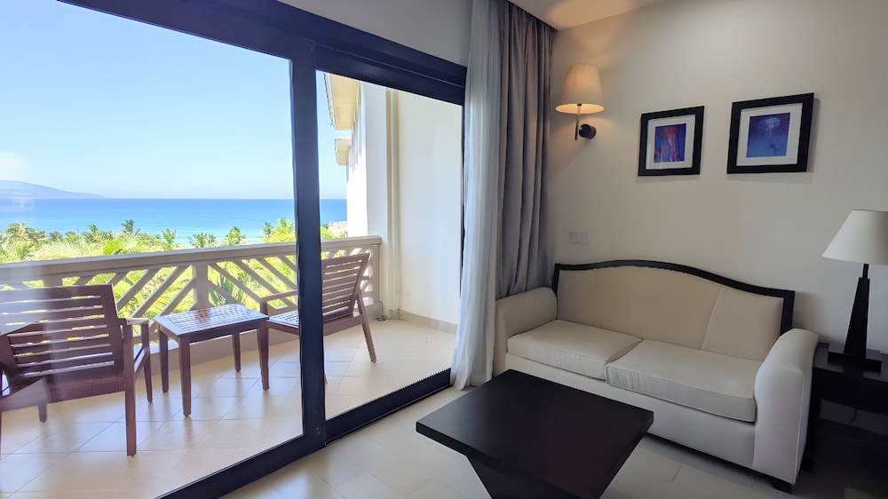 Grand Twin Room, Ocean View photo 3